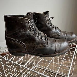 Red Wing Men's Iron Ranger Boots 8086 - Charcoal